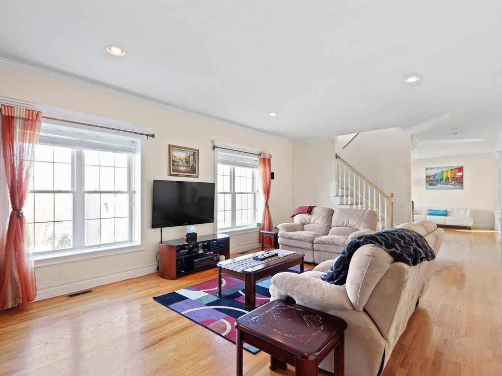 76 Swift Road Framingham, MA 01702 - Photo 10 of 28 Gallery Image 10