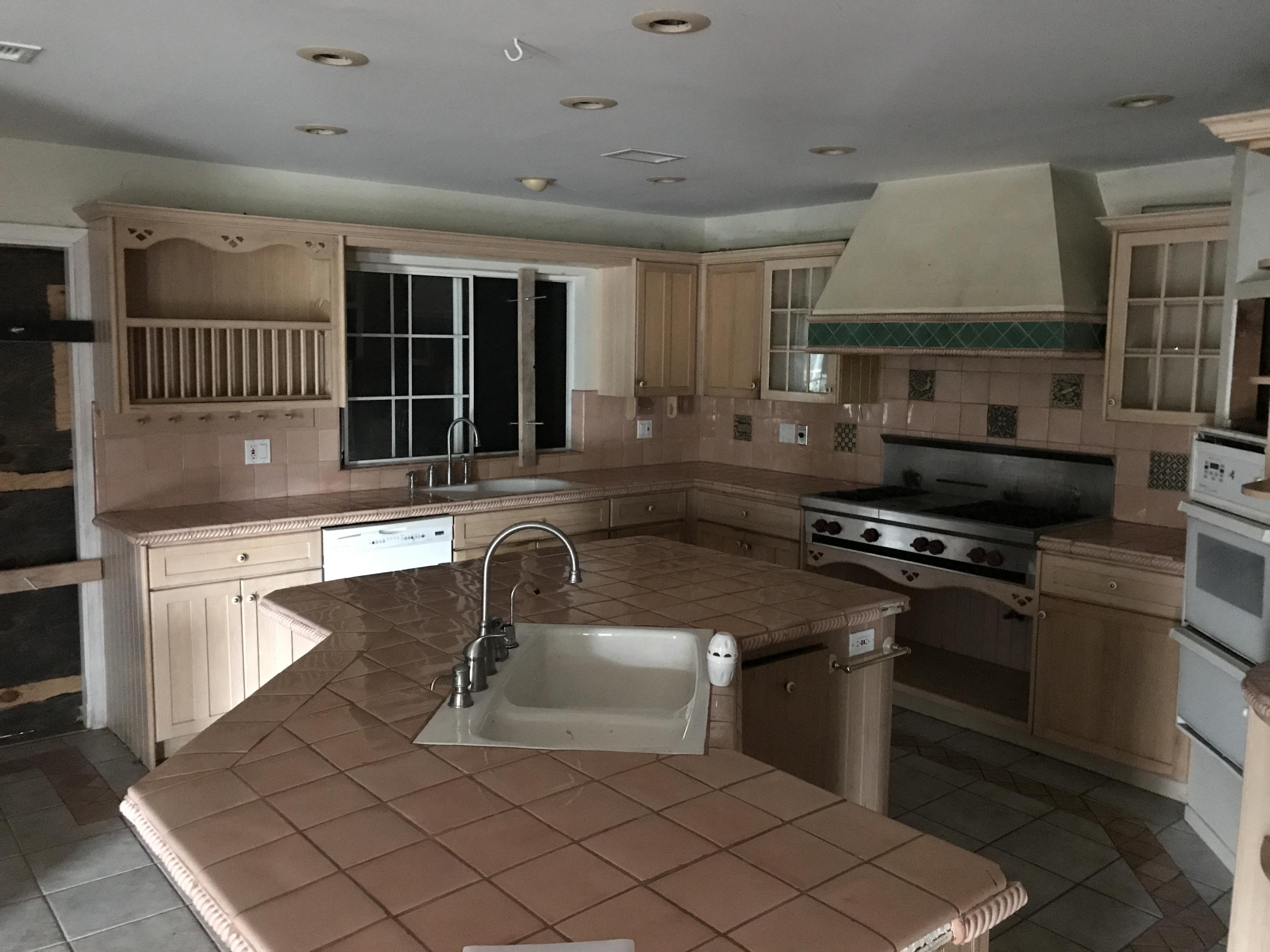 160 Conejo Road Santa Barbara, CA 93103 - Photo 5 of 16 IMG_8767