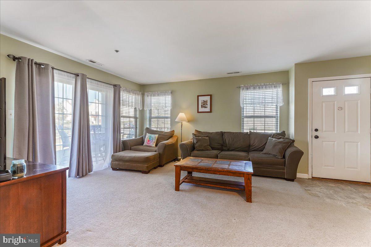 129 Horseshoe Drive, Unit 129 Quakertown, PA 18951 - Photo 7 of 27