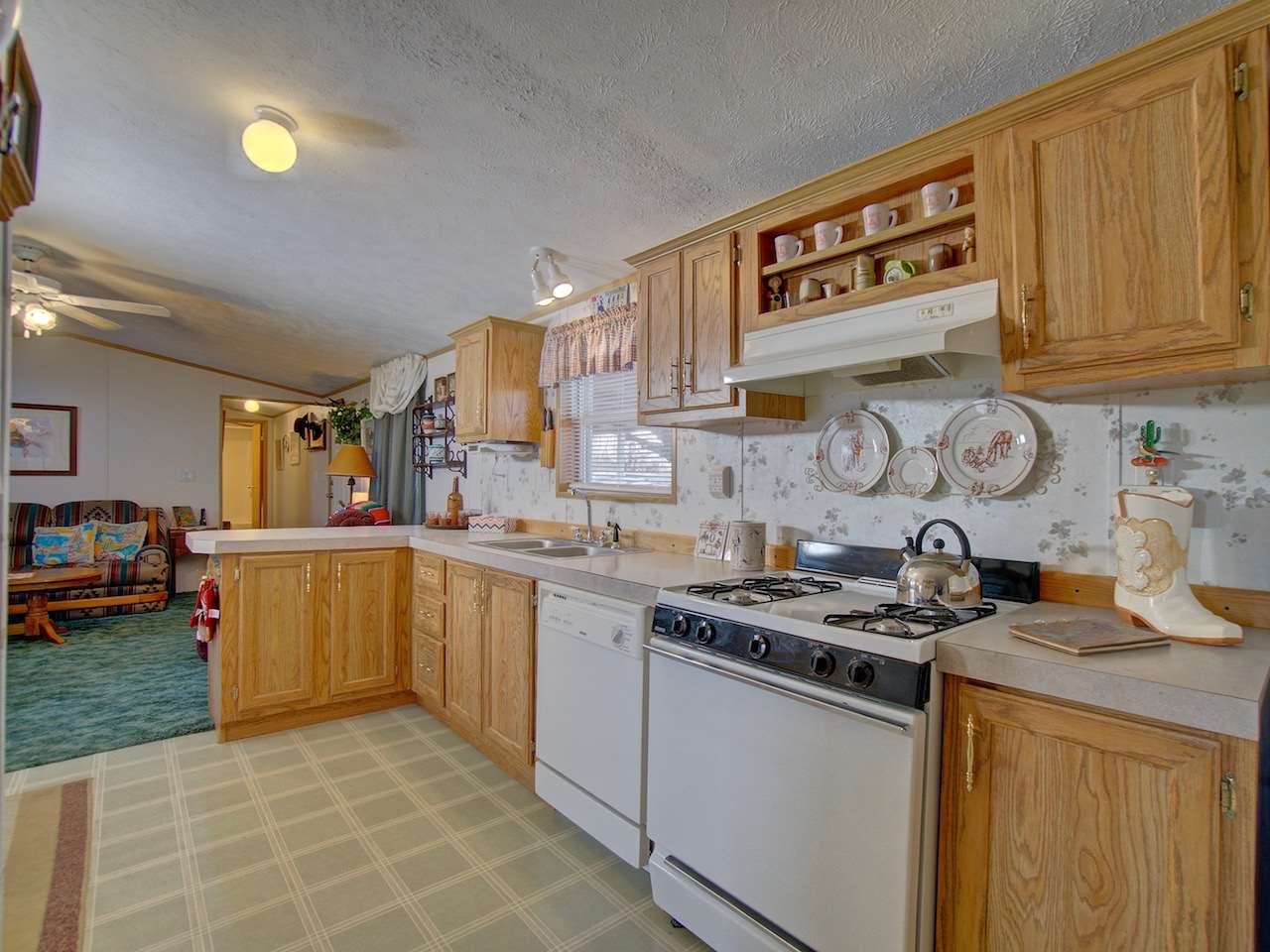 424 32 Road, Unit 72 Clifton, CO 81520 - Photo 10 of 30 Gallery Image 10