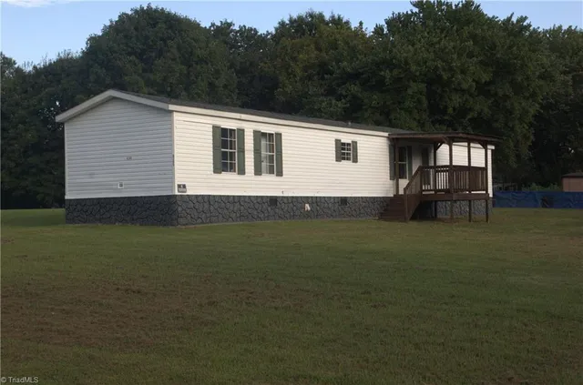 $164,900 | 6265 Lowerywood Circle, Trinity, NC 27370