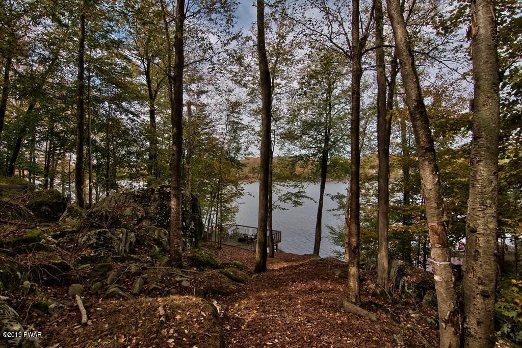 2025 Roamingwood Road Lake Ariel, PA 18436 - Photo 4 of 86