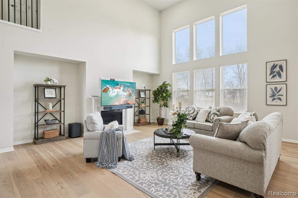 22820 Martin Road South Lyon, MI 48178 - Photo 11 of 82