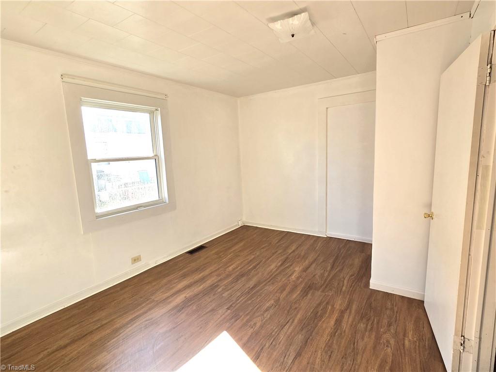 1112 Mill Avenue High Point, NC 27260 - Photo 12 of 21