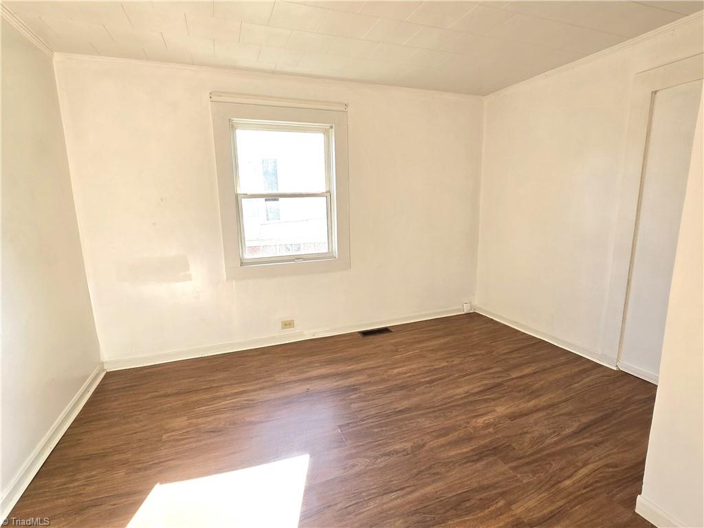 1112 Mill Avenue High Point, NC 27260 - Photo 13 of 21