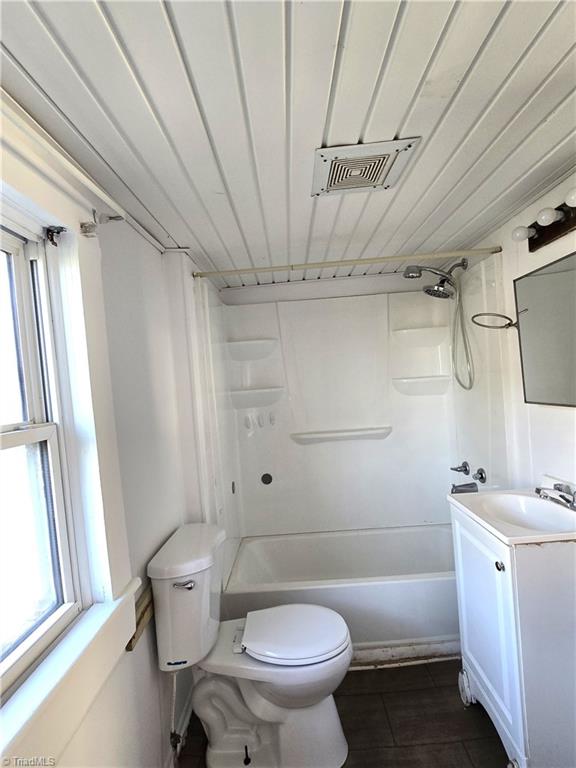 1112 Mill Avenue High Point, NC 27260 - Photo 14 of 21