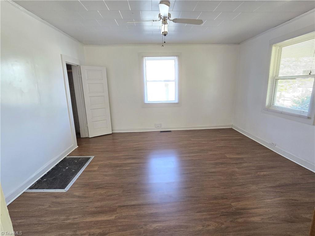 1112 Mill Avenue High Point, NC 27260 - Photo 9 of 21