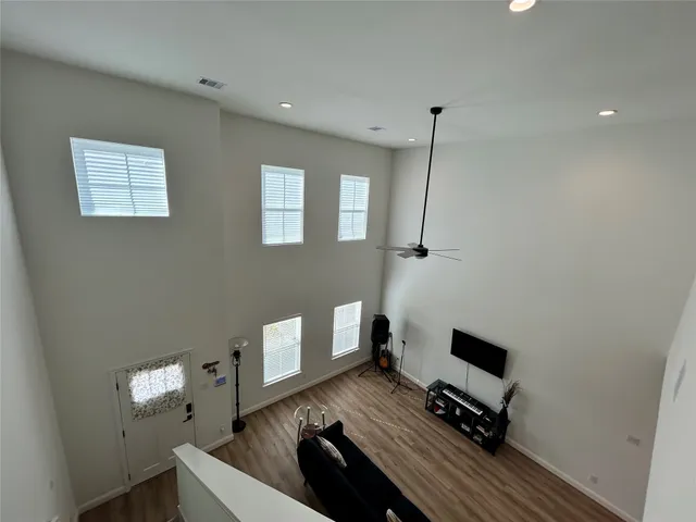 $1,800 | 12011 Rockview Drive, Conroe, TX 77306