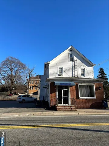 $1,875 | 636-3 Ringwood Avenue, Unit 3, Wanaque, NJ 07465