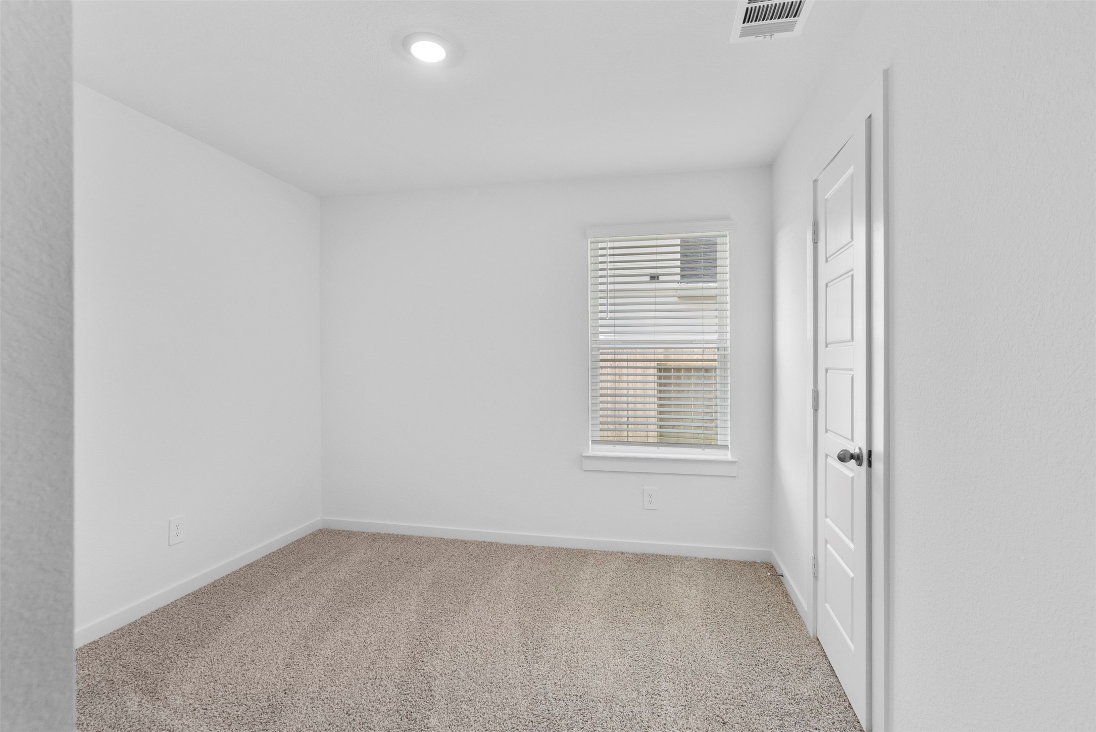 1514 Native Reef Iowa Colony, TX 77583 - Photo 5 of 22