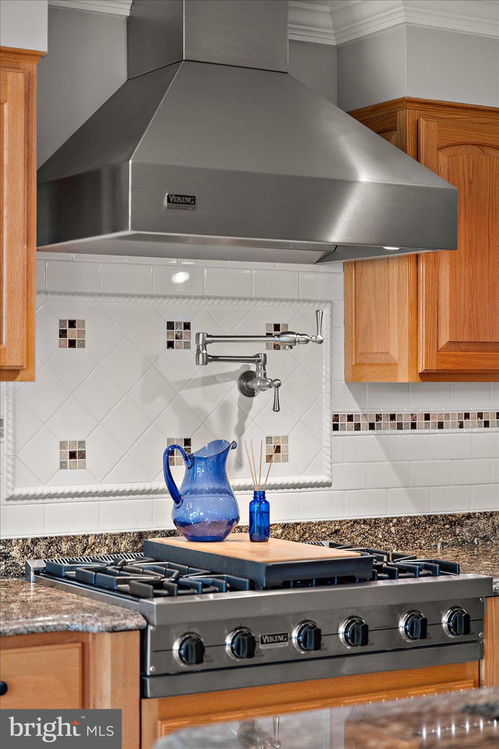 33915 Shockley Road Parsonsburg, MD 21849 - Photo 46 of 125 Sleek kitchen with modern elegance.