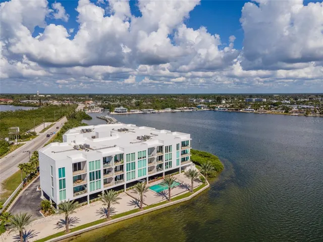 $2,100 | 1375 Beach Road, Unit 112, Englewood, FL 34223