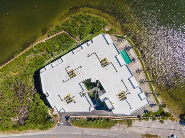 $2,100 | 1375 Beach Road, Unit 112, Englewood, FL 34223