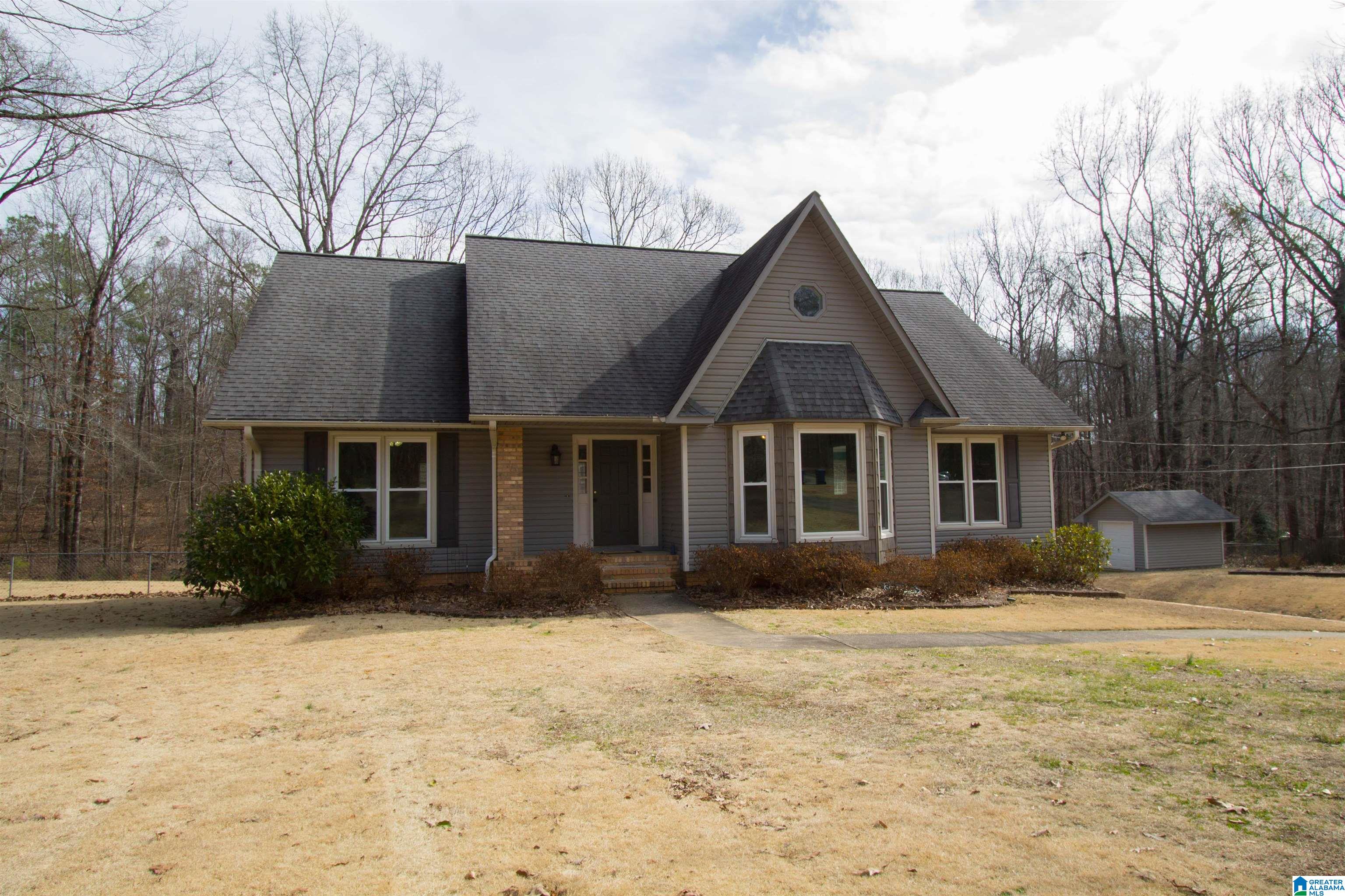 139 Chestnut Drive Alabaster, AL 35007 - Photo 3 of 74