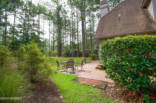 $545,000 | 620 Diamondhead Drive South, Pinehurst, NC 28374