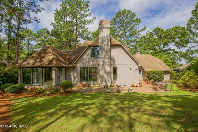 $545,000 | 620 Diamondhead Drive South, Pinehurst, NC 28374