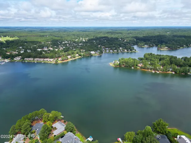 $545,000 | 620 Diamondhead Drive South, Pinehurst, NC 28374