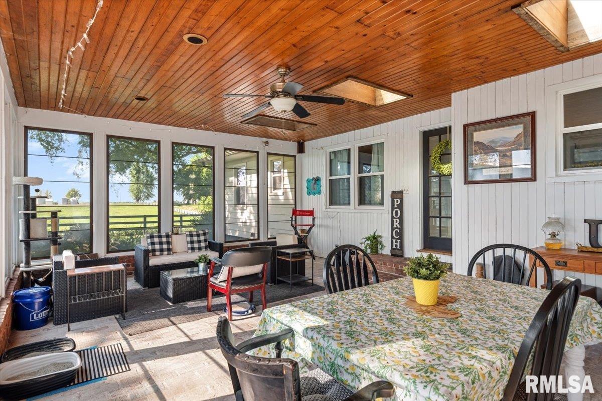 2522 County Road 625 East Rochester, IL 62563 - Photo 33 of 53