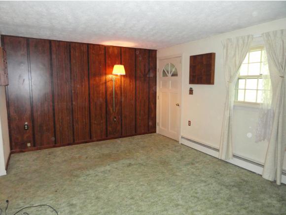 449 Derry Road Chester, NH 03036 - Photo 5 of 10