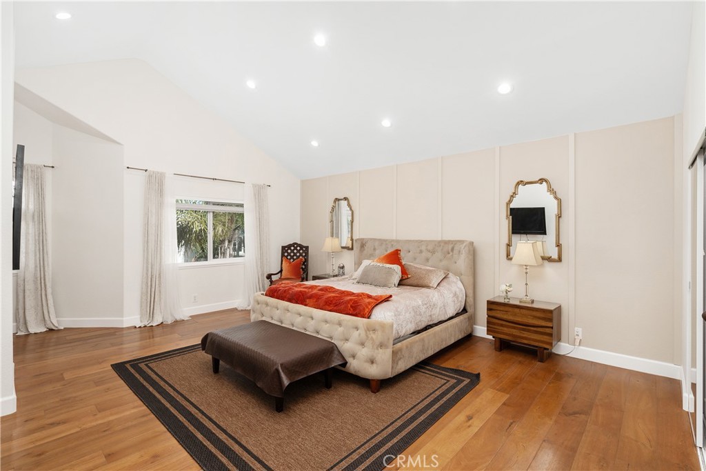 7901 Berger Avenue Playa del Rey, CA 90293 - Photo 56 of 67 a bedroom with a bed and window