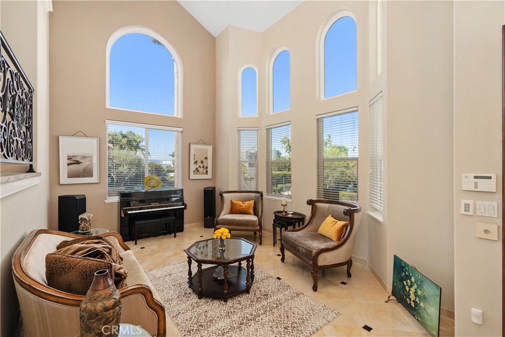 7901 Berger Avenue Playa del Rey, CA 90293 - Photo 9 of 67 a living room with furniture and a floor to ceiling window