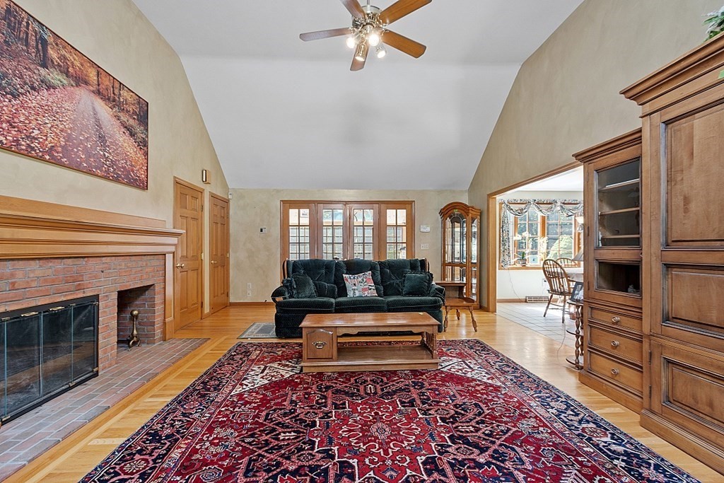 21 New Pond Road Groton, MA 01450 - Photo 4 of 42