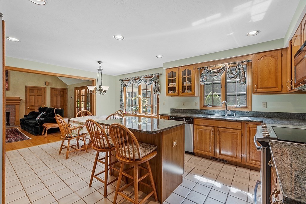 21 New Pond Road Groton, MA 01450 - Photo 9 of 42