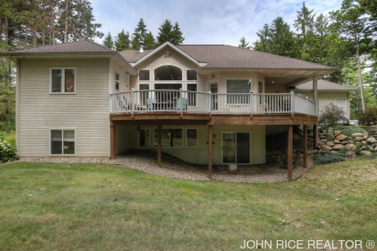 11971 Cline Road Ravenna, MI 49451 - Photo 6 of 37 IMG_1230