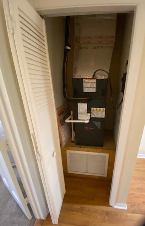 2985 Bent Pine Drive Fort Pierce, FL 34951 - Photo 24 of 29 a bathroom with a sink and mirror