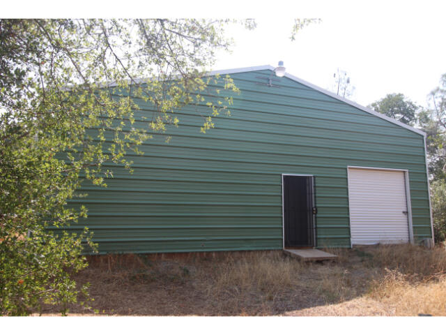 27143 Dersch Road Shingletown, CA 96088 - Photo 4 of 23 Shop