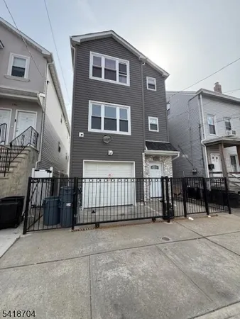 $2,600 | 138 Lafayette Street, Unit 1, Paterson, NJ 07501