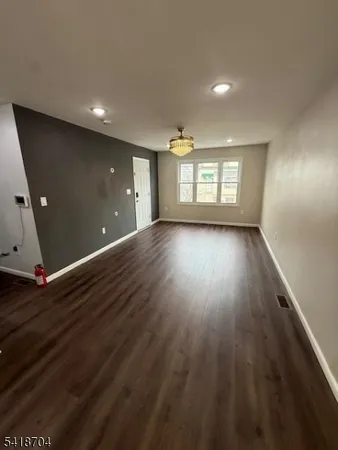 $2,600 | 138 Lafayette Street, Unit 1, Paterson, NJ 07501