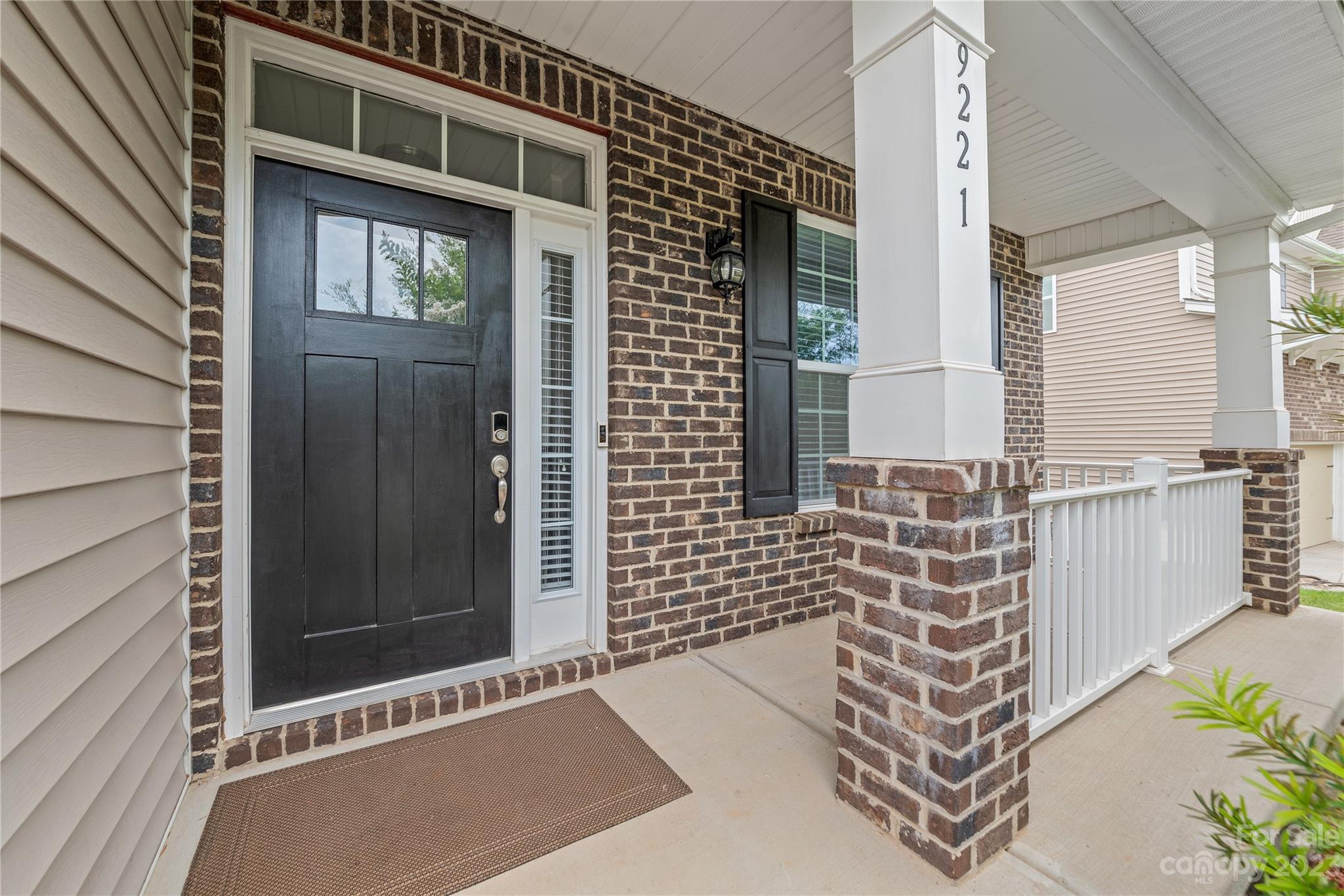 9221 Inverness Bay Road Charlotte, NC 28278 - Photo 3 of 43 Gallery Image 3