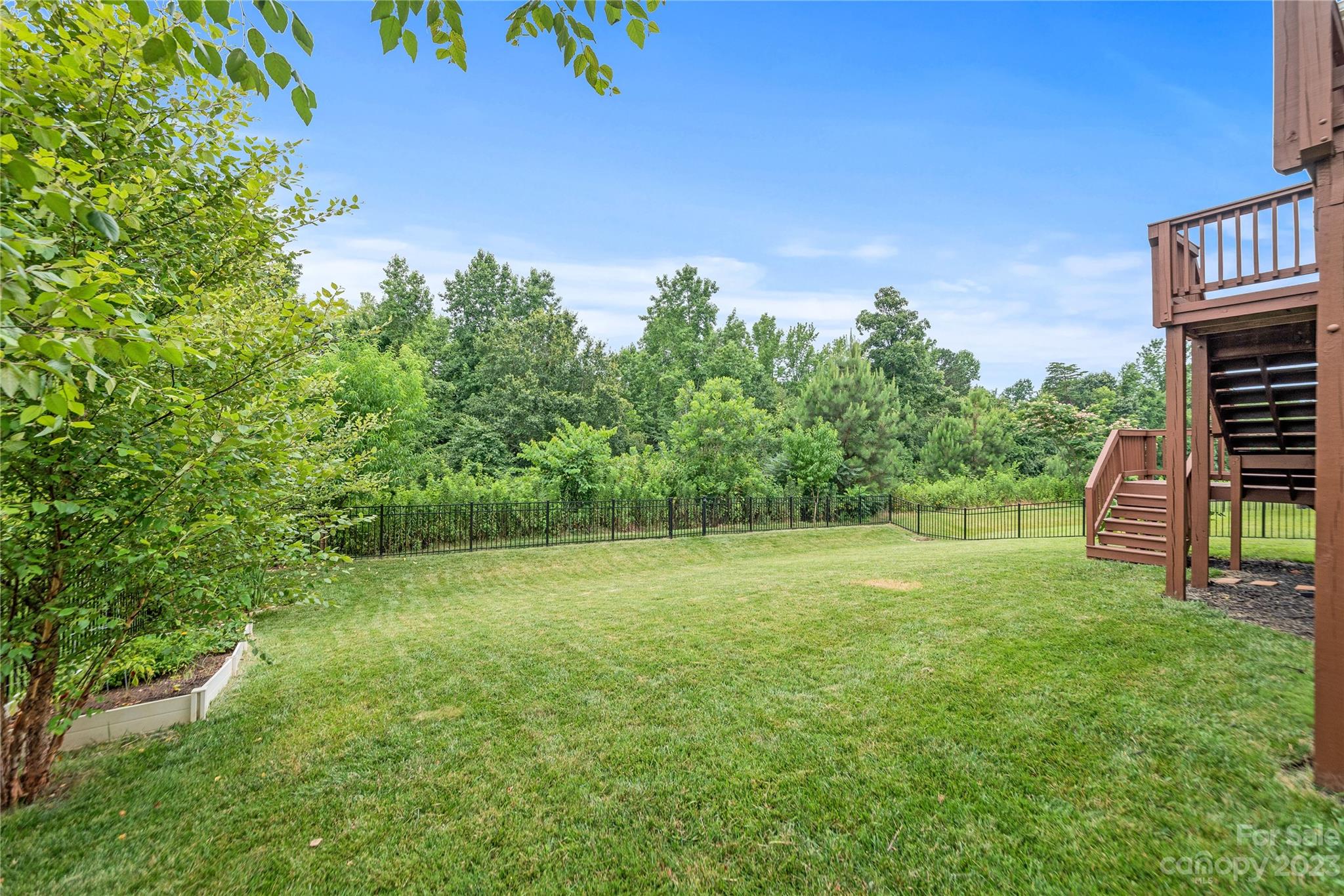 9221 Inverness Bay Road Charlotte, NC 28278 - Photo 34 of 43 Gallery Image 34