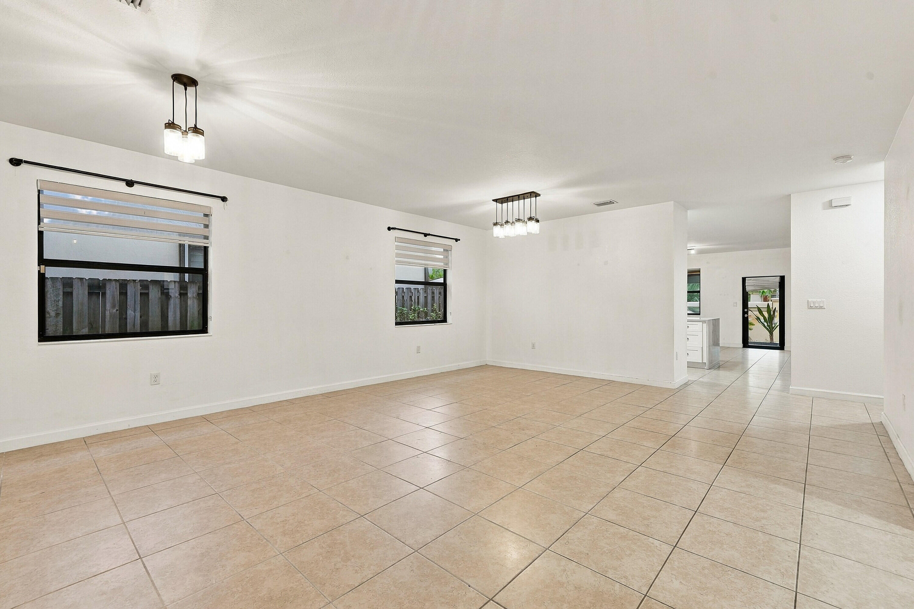 11744 Southwest 151st Path Miami, FL 33196 - Photo 14 of 34 11_dsc01685