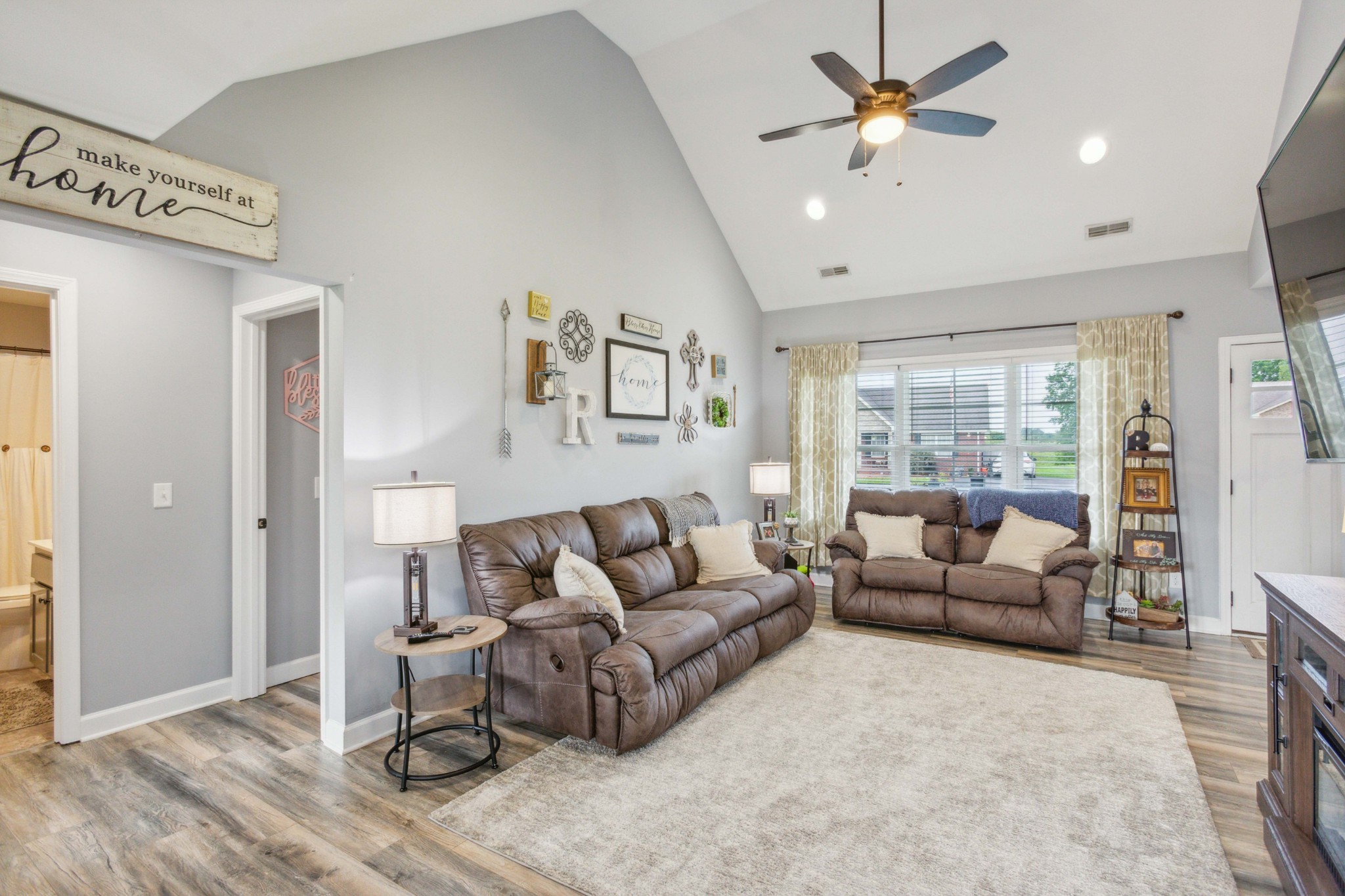 137 Mai Ridge Lane Lafayette, TN 37083 - Photo 4 of 15 Gallery Image 4