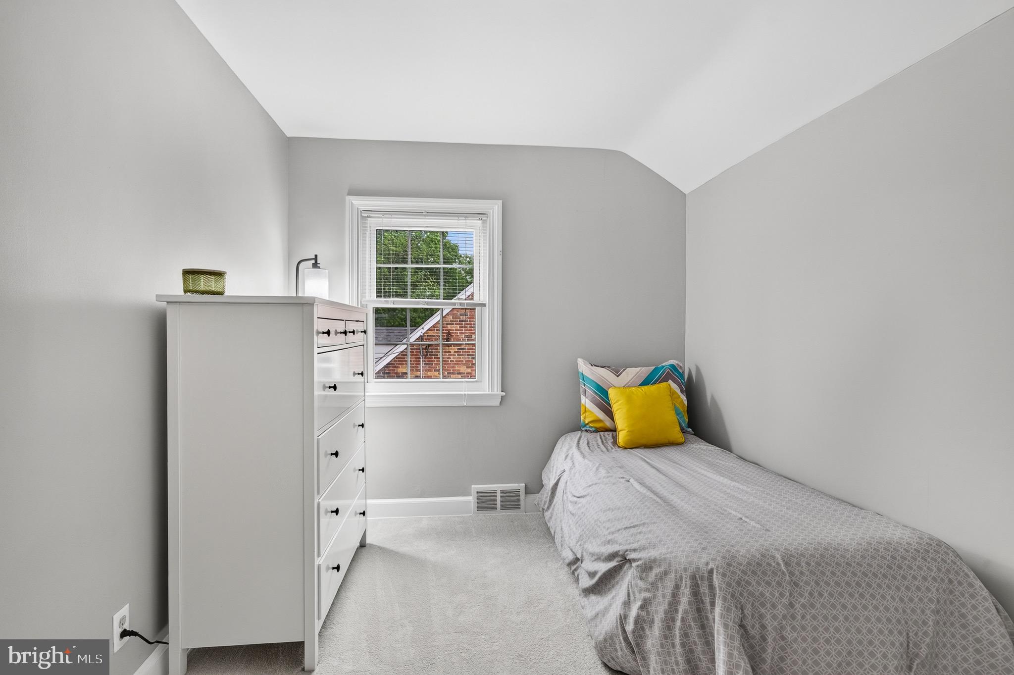 208 Stanton Road Havertown, PA 19083 - Photo 27 of 40