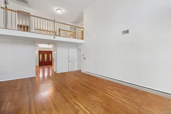 $1,399,000 | 8 Foxwood Drive, Tomkins Cove, NY 10986