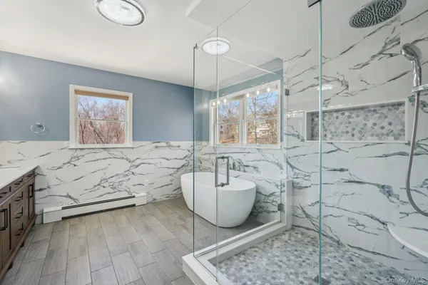 $1,399,000 | 8 Foxwood Drive, Tomkins Cove, NY 10986