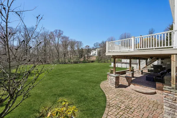 $1,399,000 | 8 Foxwood Drive, Tomkins Cove, NY 10986