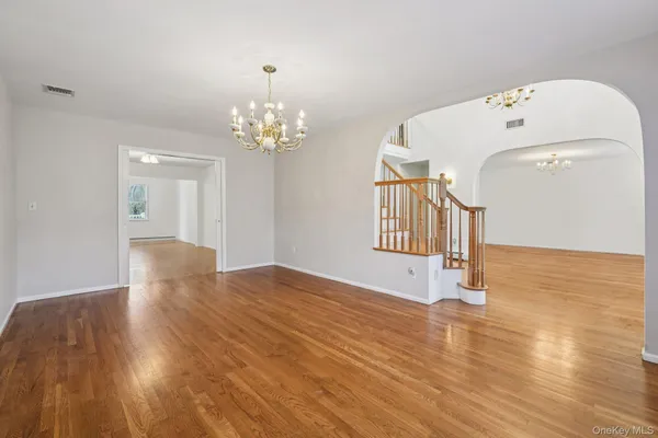 $1,399,000 | 8 Foxwood Drive, Tomkins Cove, NY 10986