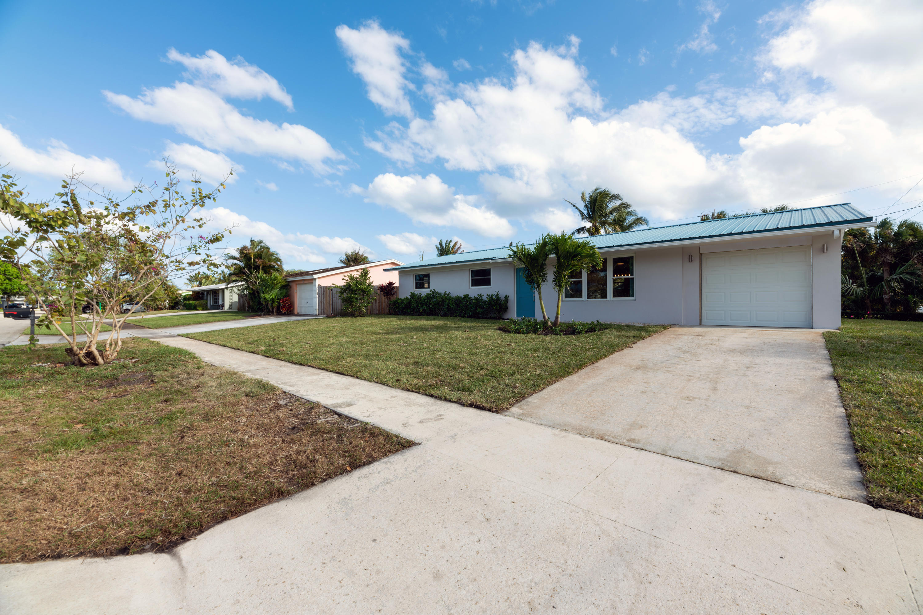 47 Ridgewood Circle Tequesta, FL 33469 - Photo 15 of 16 47 Ridgewood Cir Jupiter FL-print-015-00