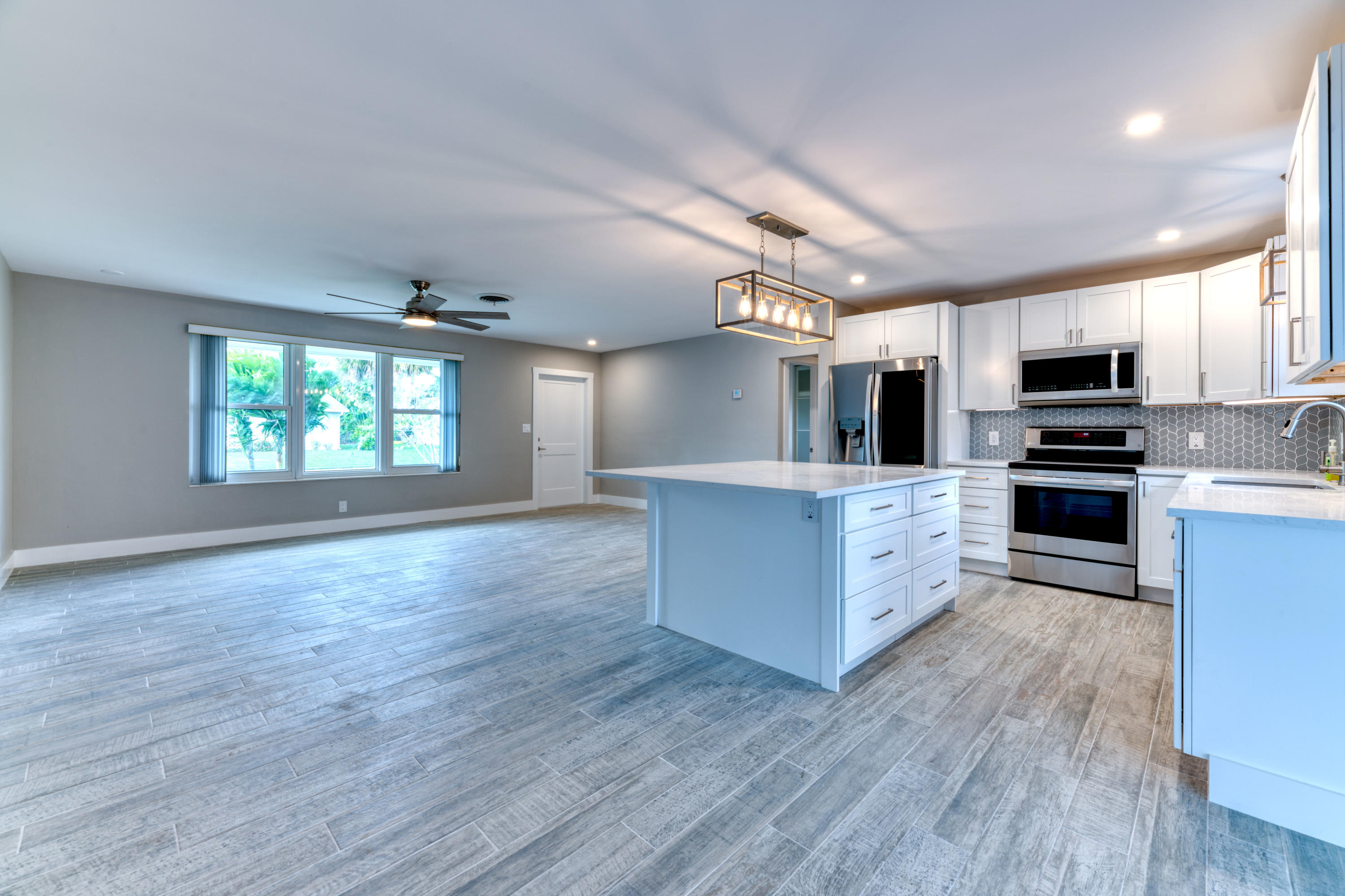 47 Ridgewood Circle Tequesta, FL 33469 - Photo 6 of 16 k