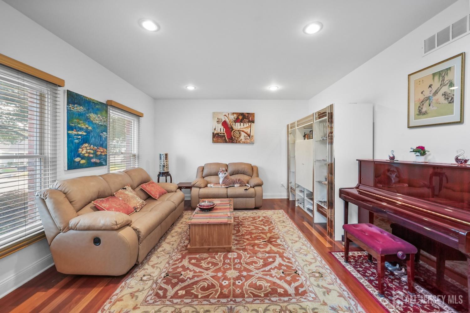 16 Catelli Road Princeton, NJ 08540 - Photo 5 of 53 Gallery Image 5