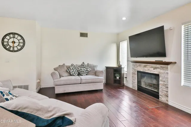 $4,100 | 2598 Winthrop Court, Simi Valley, CA 93065