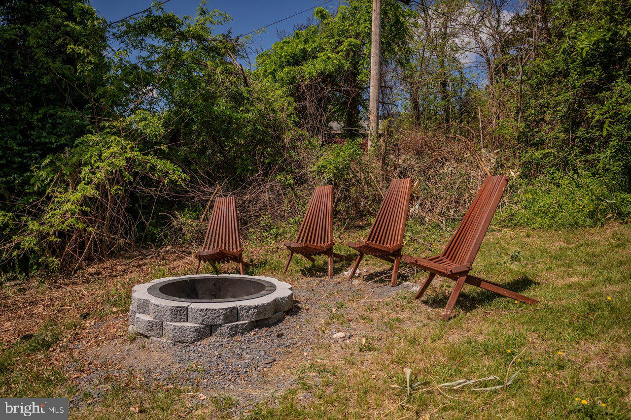 6261 South Page Valley Road Luray, VA 22835 - Photo 39 of 55 a view of outdoor space and yard