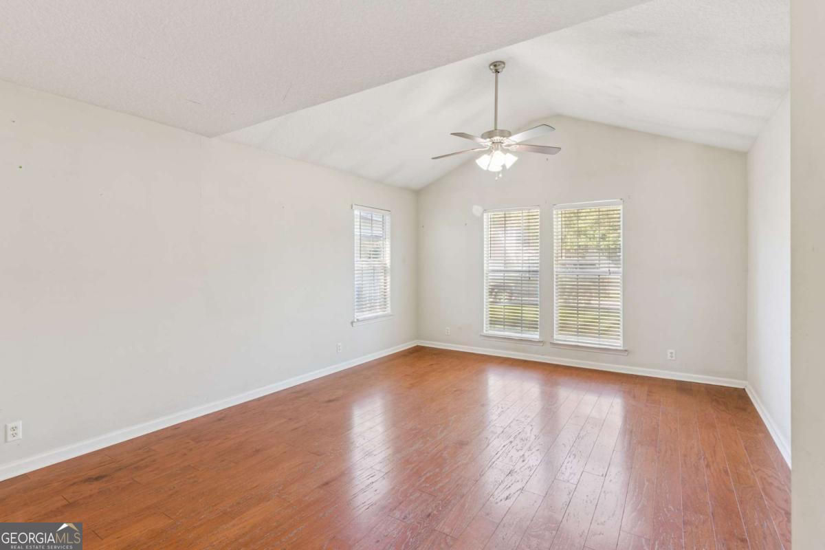 105 Adams Court Brunswick, GA 31525 - Photo 4 of 22