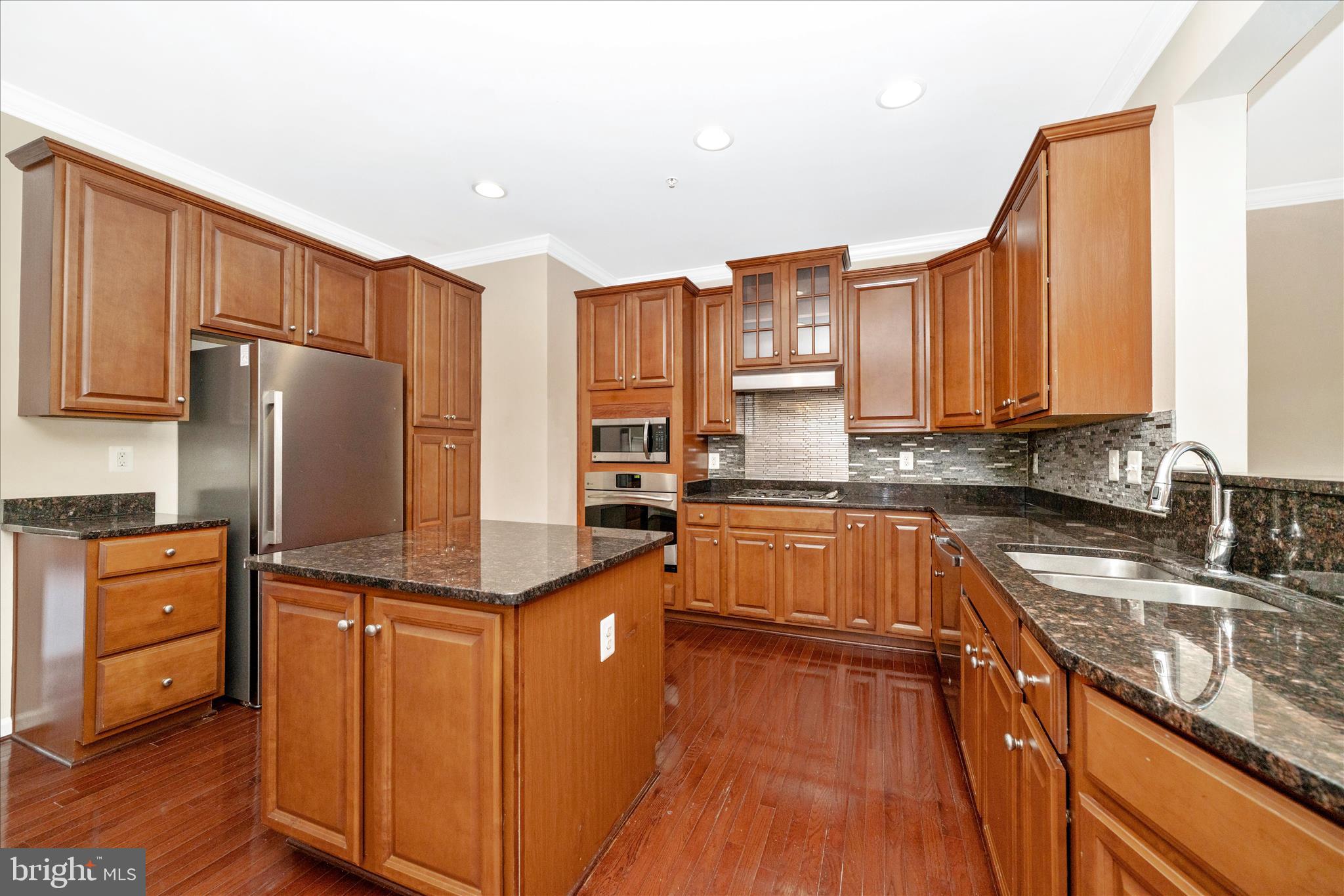 3827 Cullingworth Road Burtonsville, MD 20866 - Photo 18 of 72 Kitchen