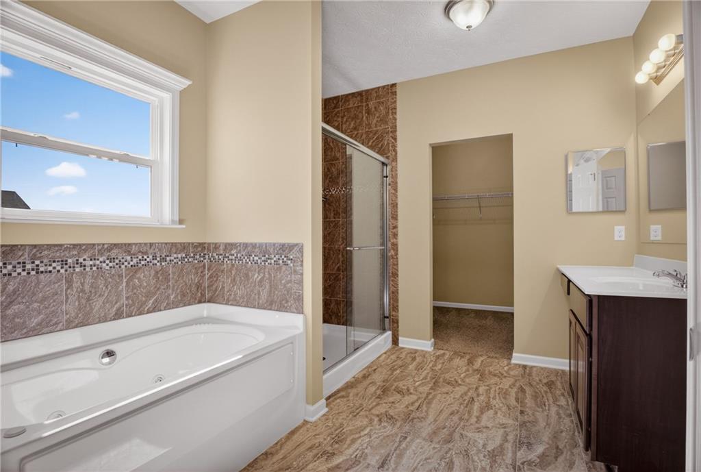 229 West Country Barn Road Houston, PA 15342 - Photo 29 of 50