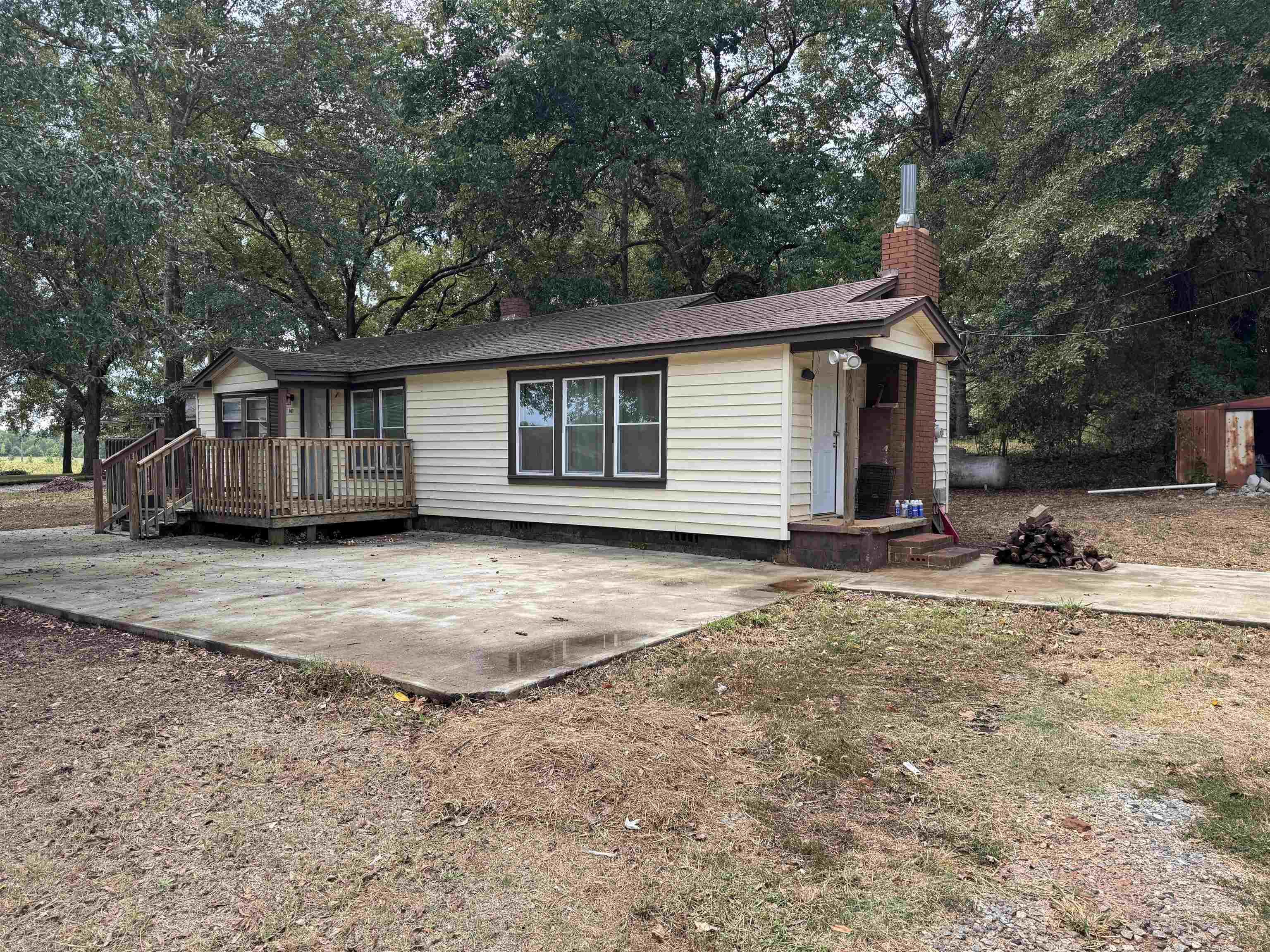 238 Cooper Bridge Road Woodruff, SC 29388 - Photo 1 of 3 Gallery Image 1